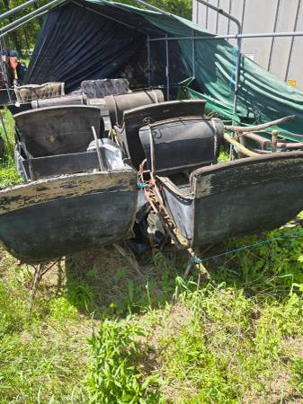 Antique Sleighs 1