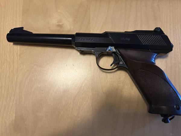 Daisy CO2 200 Air Pistol 1