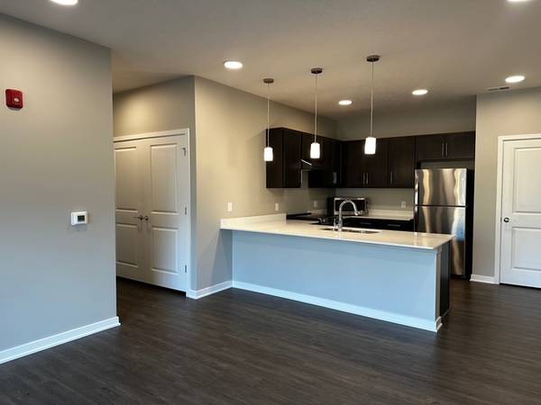$1,565 / 2br - 1081ft2 - Coming Soon! (Bellevue/Offutt Air Force Base)64020673592578121