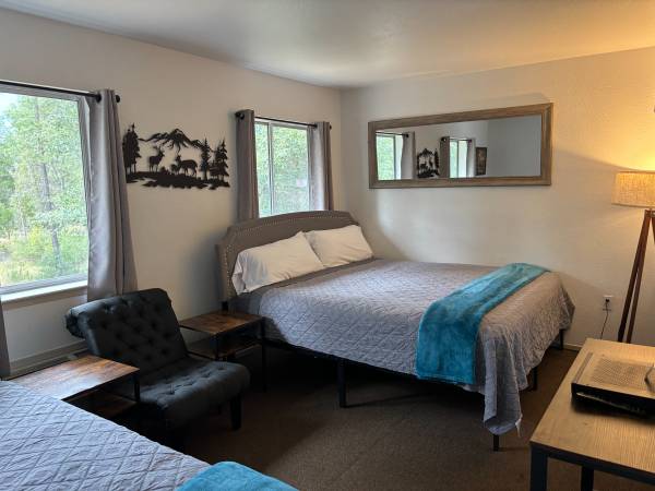 $400 / 1br - Brownsville Motel in Brownsville, Ca (Challenge-Brownsville)63952108667267120
