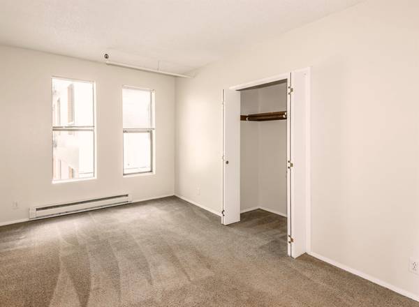 $1,099 / 1br - Bright & Comfortable + Bike Room + Studio or 1 Bedroom Available! (Goose Hollow on 14th)63615726562561123