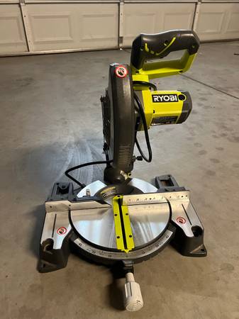 Ryobi saw 1