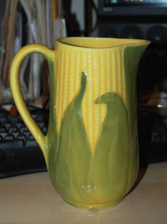 5 Pieces, Vintage Shawnee Pottery Dinnerware CORN KING 1