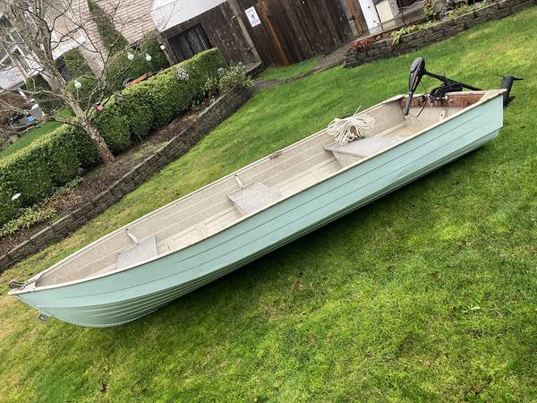 12' Aluminum boat with trolling motor 1