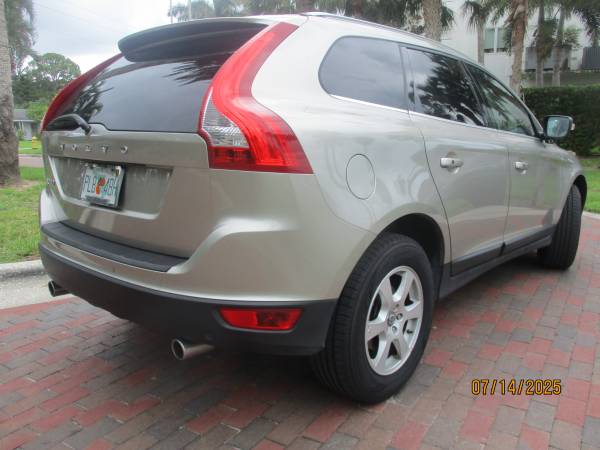 2012 Volvo XC60 - $5,995 (Clearwater)63513147254401122