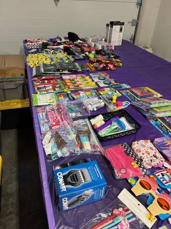 Yard sale photo