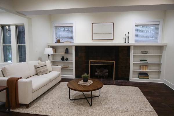 $3,000 / 3br - 2000ft2 - Newly Renovated 3-Bedroom Apartments in Bronzeville – Modern Finishes (Bronzeville)64041644808707120