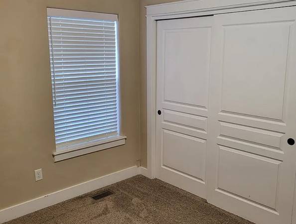 $1,800 / 3br - 1424ft2 - 911 N College Rd W, Twin Falls, ID 83301 (Twin Falls)63797589545603124