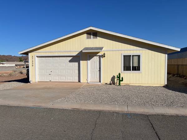$2,100 / 4br - 1240ft2 - 4 Bedroom 2 Bath, Home with River Access (Parker)64038882378882120
