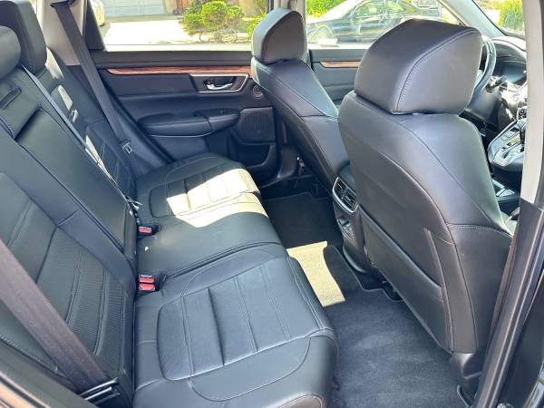2018 Honda CR-V, Beautifully Maintained, one owner, clean title - $26,000 (san jose west)63617544664579124