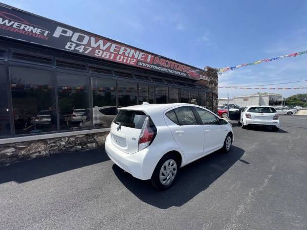 2016 Toyota Prius c - Financing Available! - $12,20063618761706497123