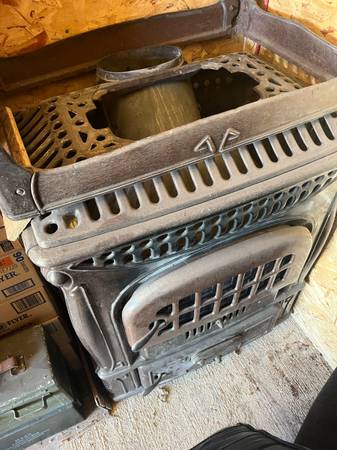 Parlor style wood/coal heater 1