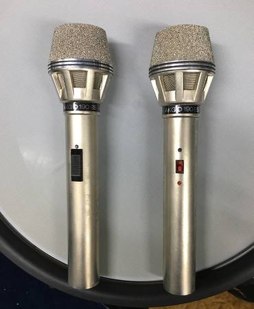MICROPHONES TWO CLASSIC AKG D 190ES 1
