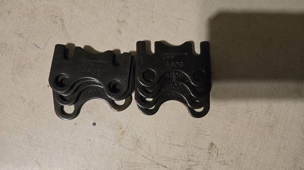 Comp Cams 4808 pushrod guide plates for sbc 1