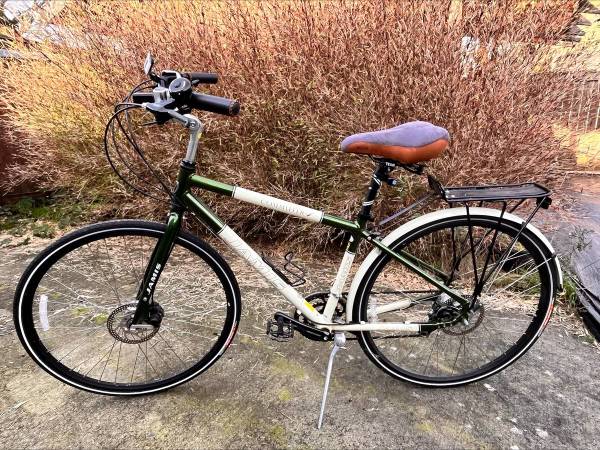 Jamis Commuter 4.0 1