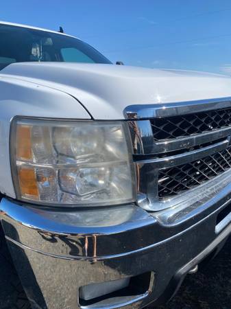 2011 Chevy headlights 1