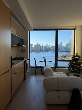 Cozy & Luxury Apartment Available Jan, Feb, March (GREENPOINT)

,500

                        GREENPOINT