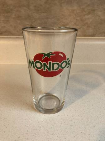 Vintage Mondo's Restaurant Collector's Glass 1
