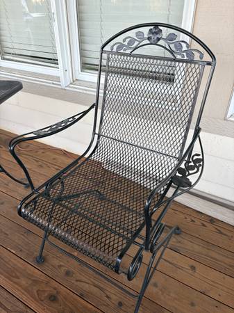 2 iron Patio Chairs 1