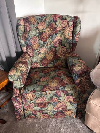 Recliner 1
