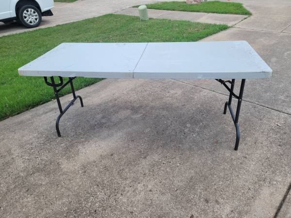 Folding Table 1
