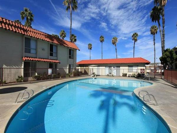 $1,816 / 1br - 687ft2 - Pisos de alfombra, Transporte público, Ventilador de techo, Acceso a autopista (El Cajon)63657343139715123