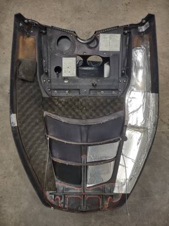 Polaris Indy hood - $1 (Cumberland wi)63471095356675124