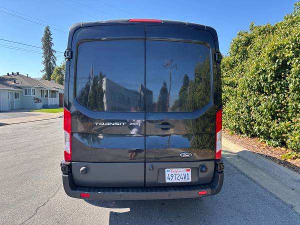 2015 Ford TRANSIT 250 V6 - Photo 7
