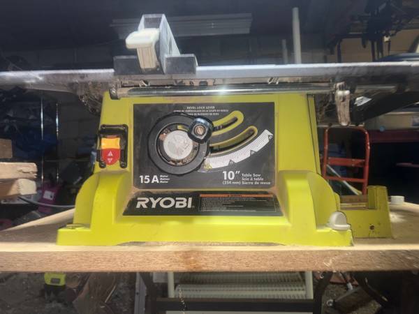 Ryobi Eectric table saw 1