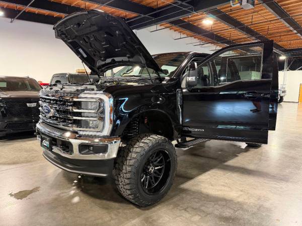 2025 Ford F-350 Super Duty - Photo 15