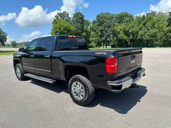 2019 Chevrolet Silverado 2500HD 6.6L LTZ Duramax Diesel - $39,900 (Nashville)63621460284801123