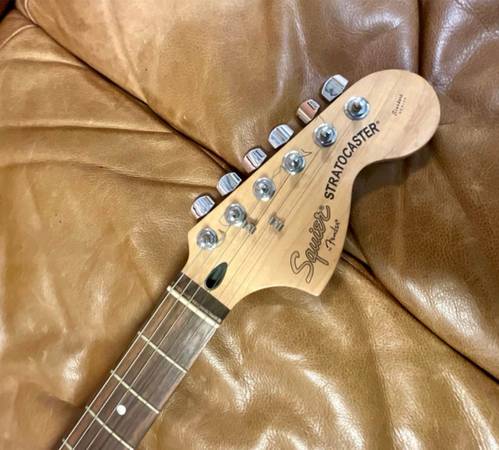 Custom Carved Fender Squier Stratocaster Electric Guitar - $320 (Miami)63471212200835123