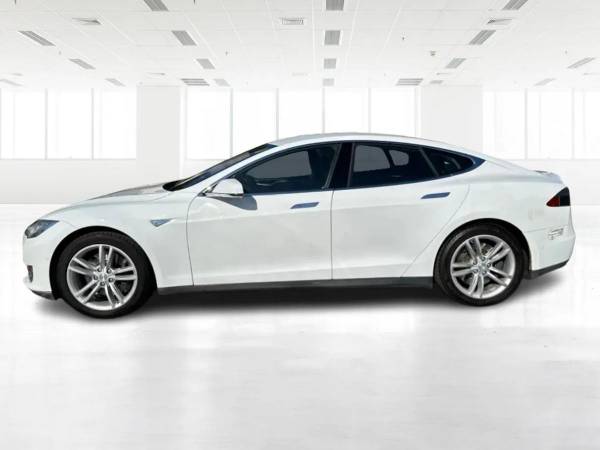 2015 Tesla Model S 60 Sedan 4D - $11,949 (+ FaceAutos - EASY APPROVAL! TAX TIME IS CAR-TIME!)63483021457537123