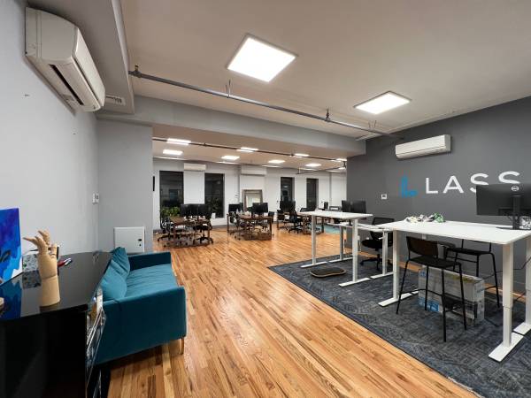 $4,000 / 1000ft2 - Prime Office Loft in Williamsburg – 390 Berry (Williamsburg)63698533923203122