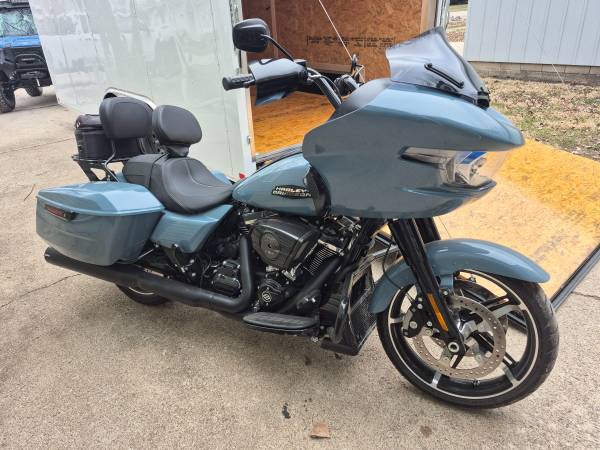 2024 RoadGlide 1