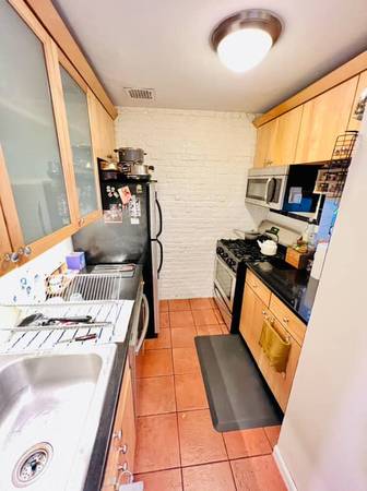 $100 / 2br - 1100ft2 - Available Bedroom in 2 beds apt / Nightly $100 and Weekly $550 (Prospect Heights)63809066595075123