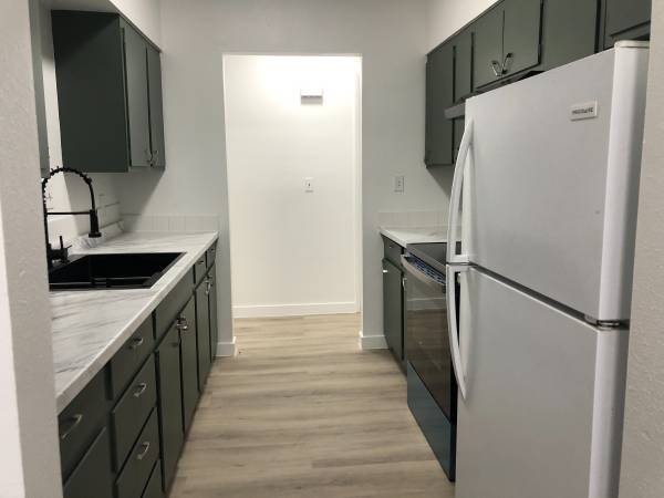 1735 NE Wheatland B 1