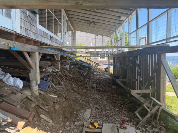 Contractor available 1
