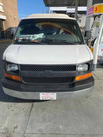 2006 Chevrolet Express 3500 Carga Extendida - $3,800 (bayview)63613112754435123