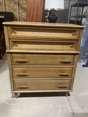Dresser / Chest of 5 Drawers - MCM 65136 1