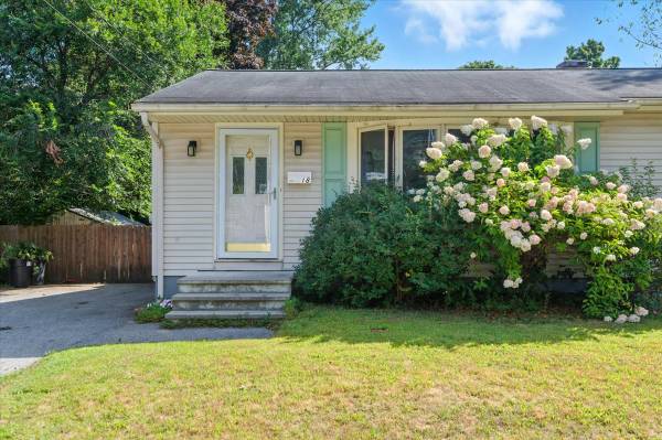 $3,500 / 3br - Sublease Rental in South Burlington (minutes to the airport) (South Burlington)63784684790019120