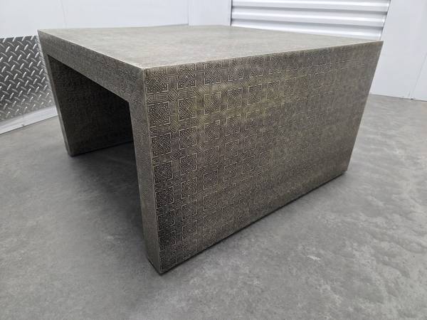 Coffee Table  /Embossed Meta Sheena 1