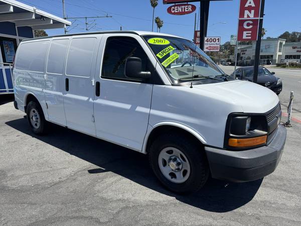 2007 CHEVROLET EXPRESS 1500. CLEAN TITLE, PASS SMOG, WORK VAN! - $8,999 (san mateo)63624151081601121