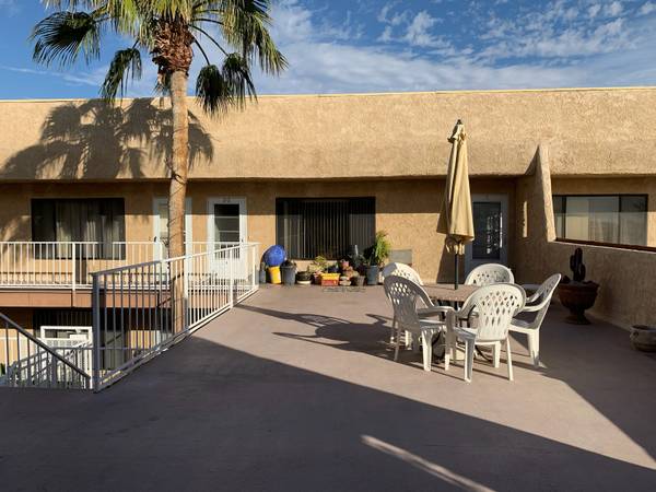 $1,400 / 2br - Beautiful River Condo (Bullhead City)64038880712578124