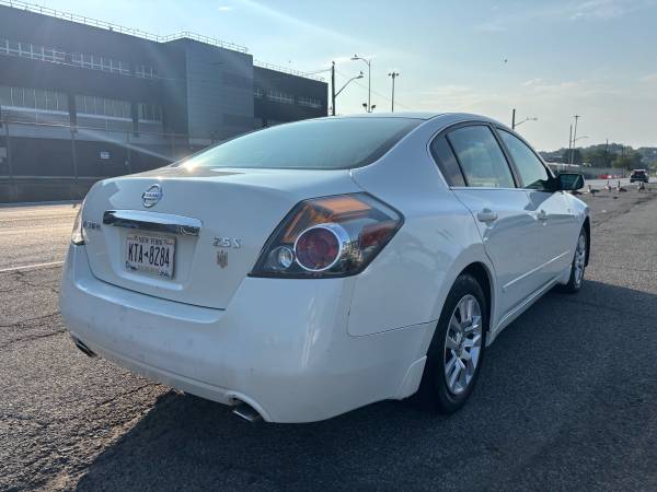 2011 Nissan Altima - $3,500 (Staten Island)63441360681345124