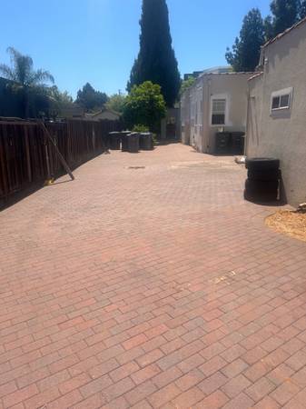 $4,000 / 8500ft2 - yard space in Downtown Mountain View (mountain view)64177015780354123