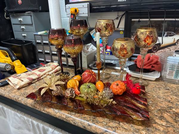 Vases x plate for dining room table 1