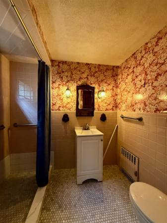 $2,800 / 2br - 186 Powderhouse Blvd (Somerville)63699488274307121