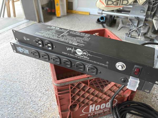 Rack mounted power outlets - great for musicians & recording studios 1