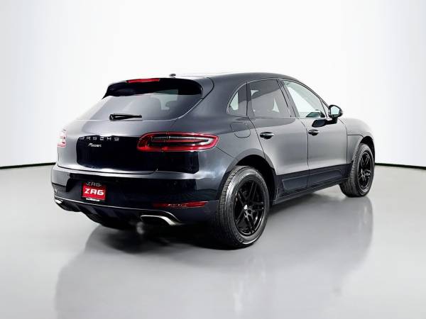 2018 Porsche Macan Base - $23,995 (_Porsche_ _Macan_ _SUV_)63498384496515124